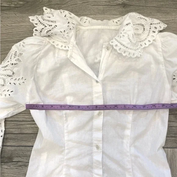 Elegant White Long Sleeve Women's Vintage Blouse (UNIQUE) - Picture 9 of 11